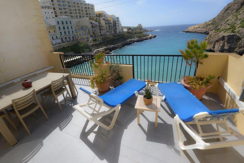 Seafront Duplex Penthouse With Terrace Overlooking Xlendi Bay Dış mekan fotoğraf