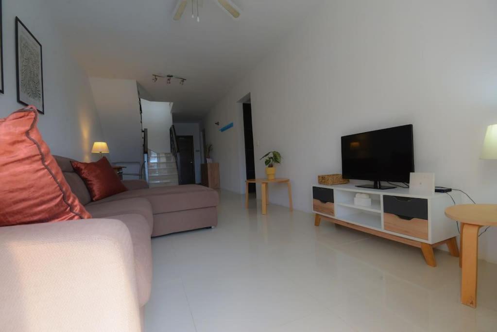 Seafront Duplex Penthouse With Terrace Overlooking Xlendi Bay Dış mekan fotoğraf