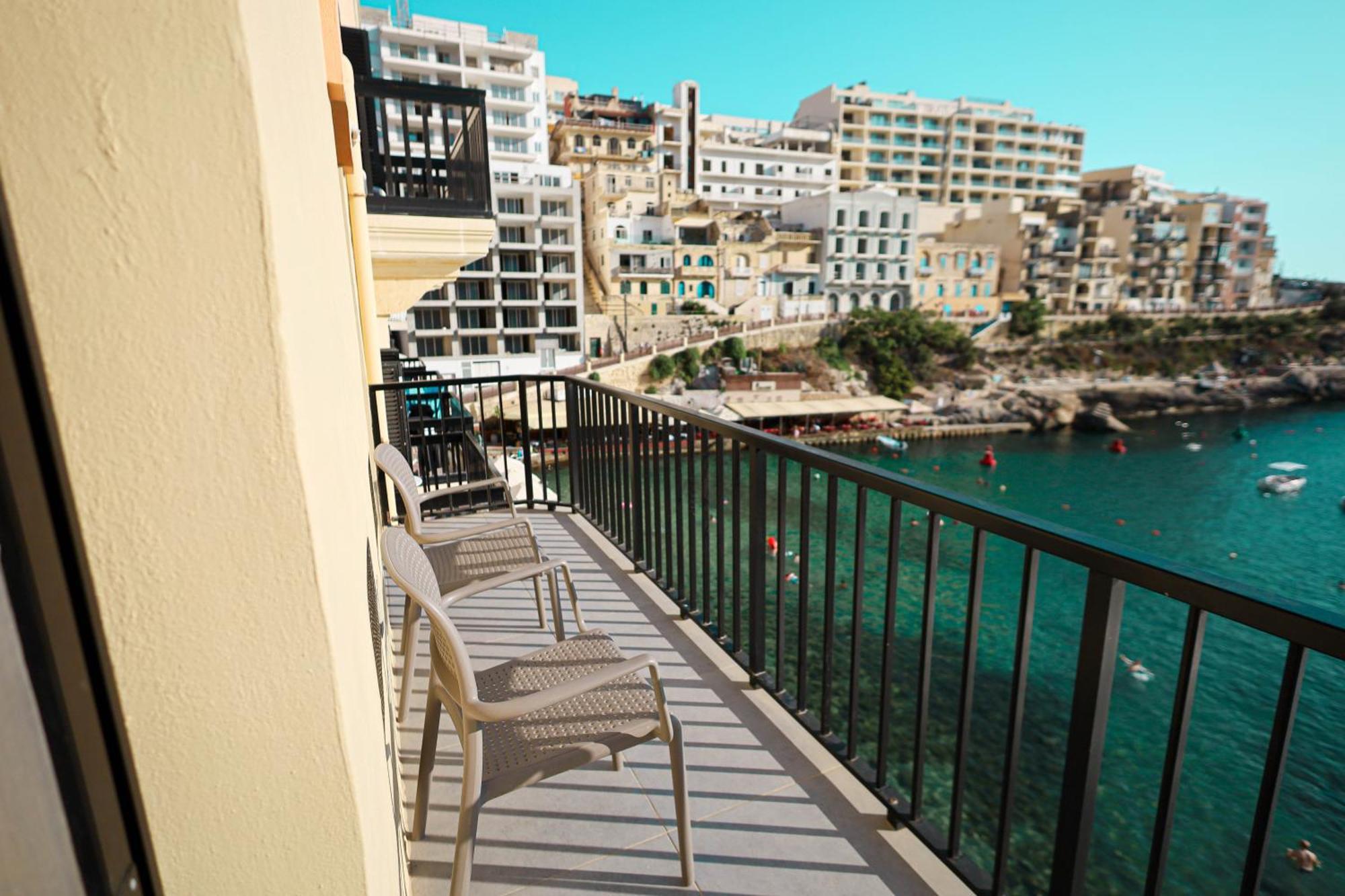 Seafront Duplex Penthouse With Terrace Overlooking Xlendi Bay Dış mekan fotoğraf