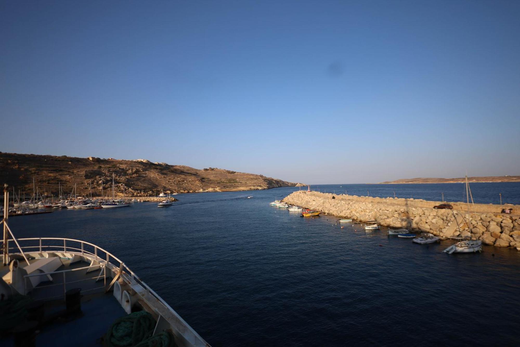 Seafront Duplex Penthouse With Terrace Overlooking Xlendi Bay Dış mekan fotoğraf