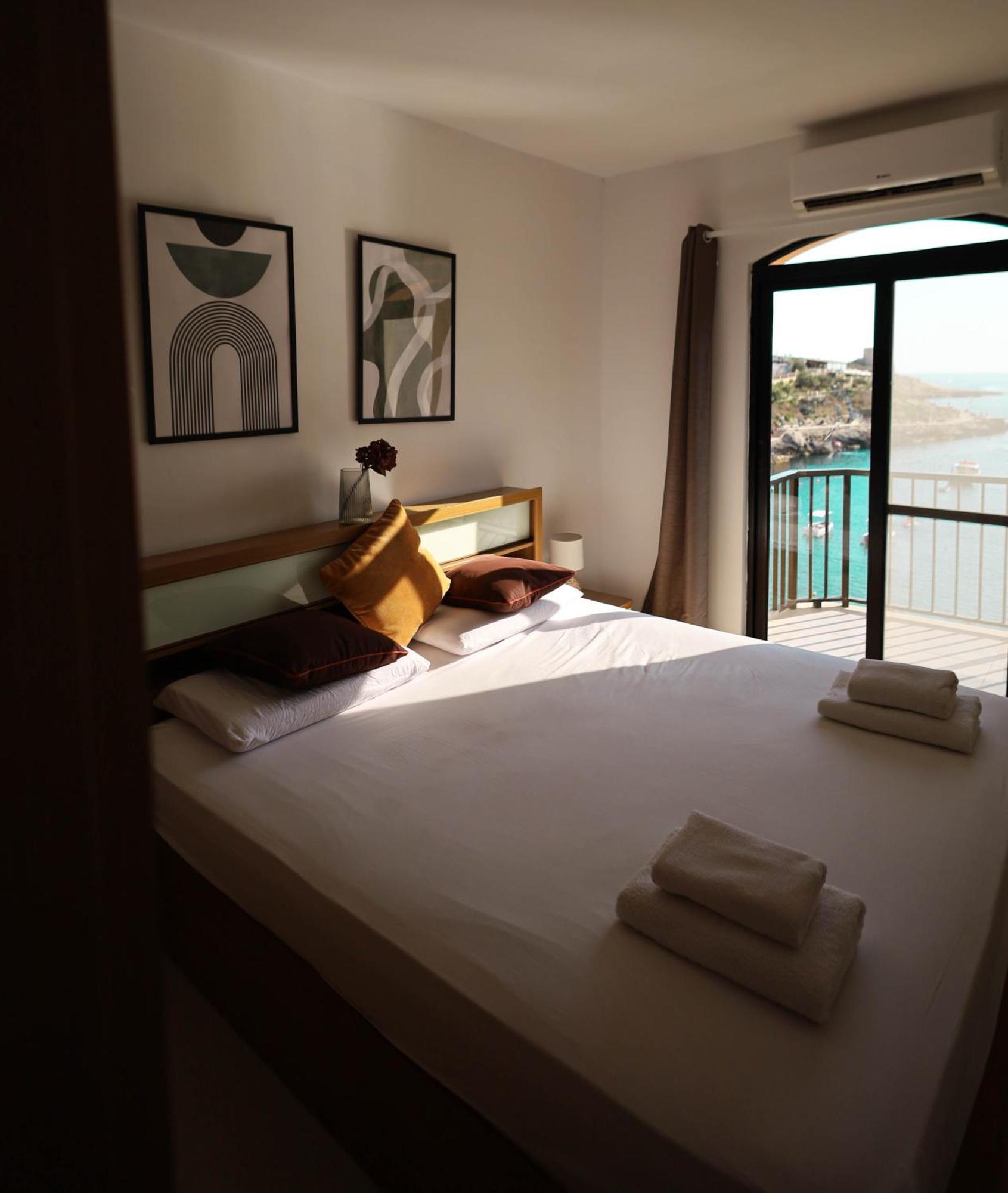 Seafront Duplex Penthouse With Terrace Overlooking Xlendi Bay Dış mekan fotoğraf