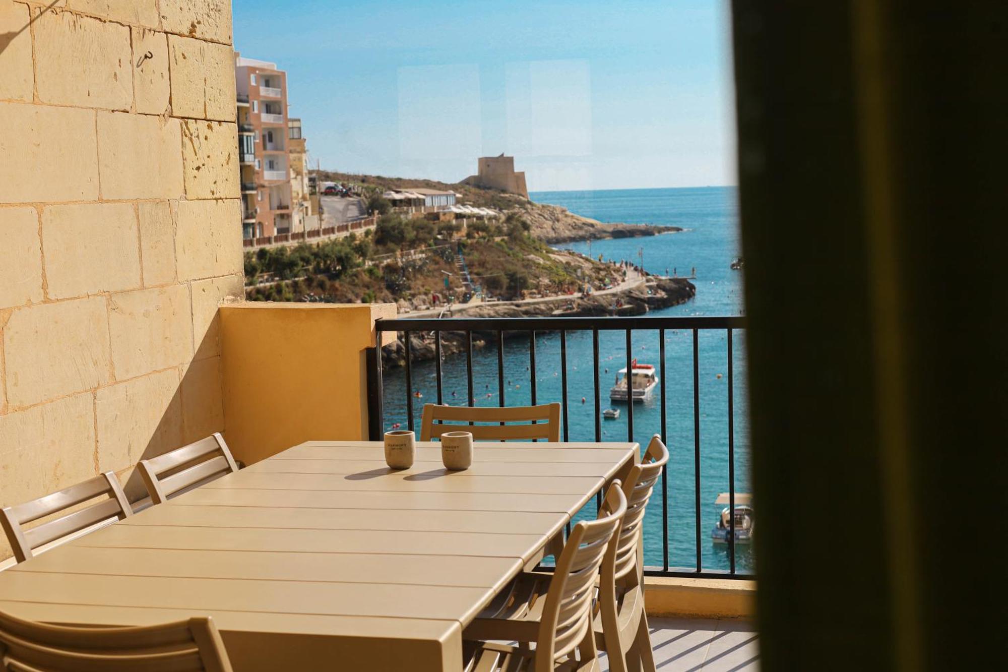 Seafront Duplex Penthouse With Terrace Overlooking Xlendi Bay Dış mekan fotoğraf